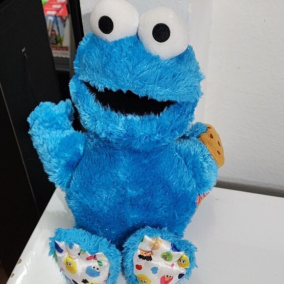Isaac Mizrahi x Sesame Street Cookie Monster Glitter Stuffed Animal Plush Toy - Picture 4 of 14